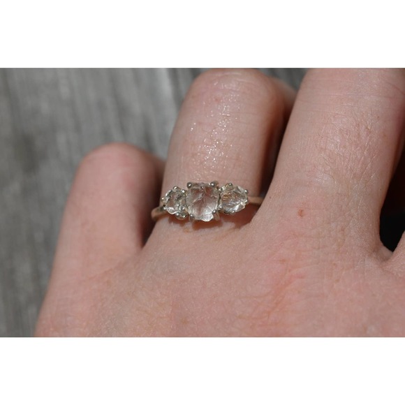 alternative raw diamond engagement ring raw crystal size 4 5 6 7 8 8 9 1… - Picture 1 of 5